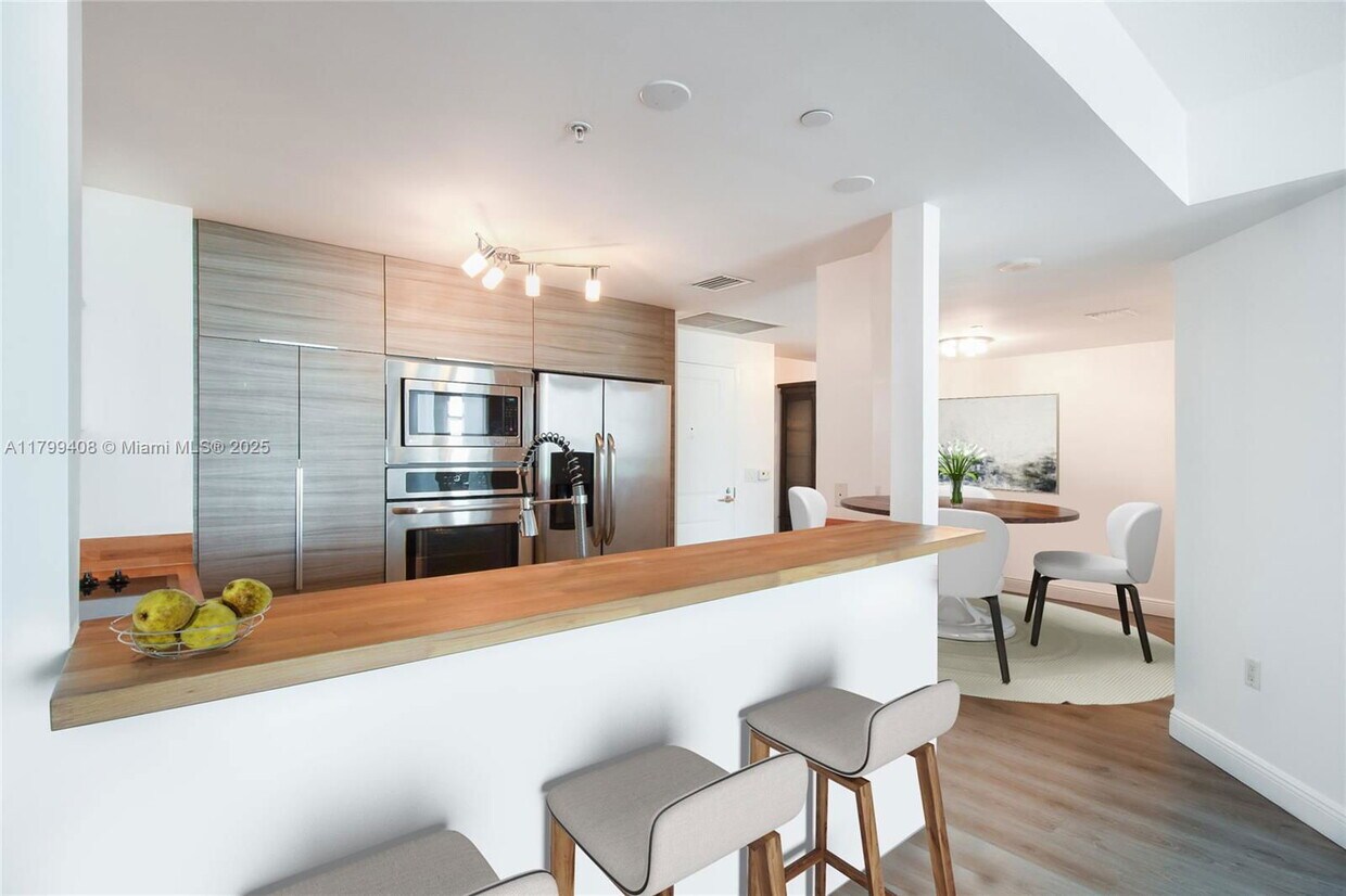 Foto principal - 1250 S Miami Ave