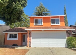 Building Photo - 2412 Sequoia Dr