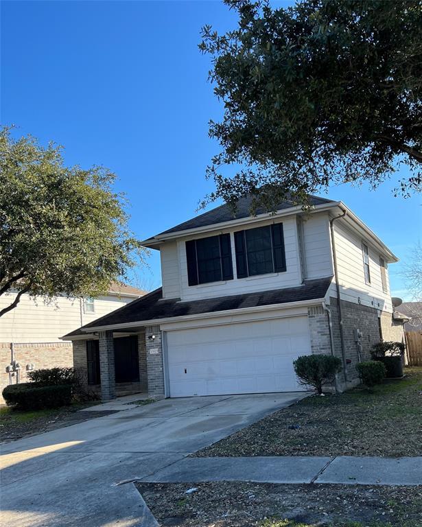 Foto principal - 5919 Logancrest Ln
