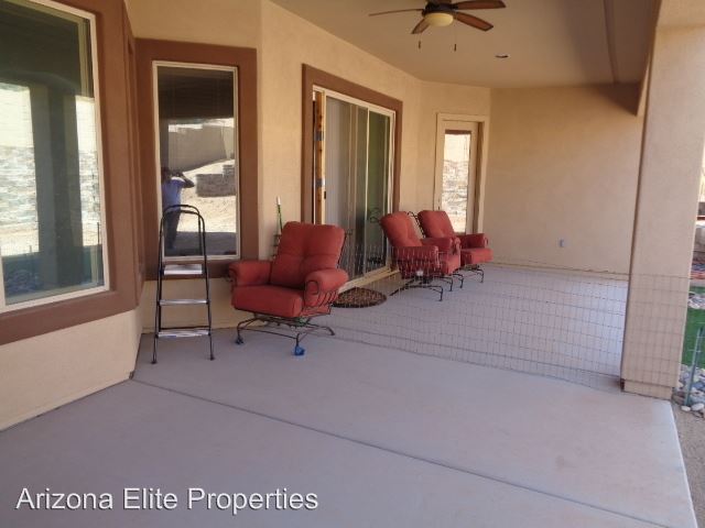 Building Photo - 9904 E Glencove Cir