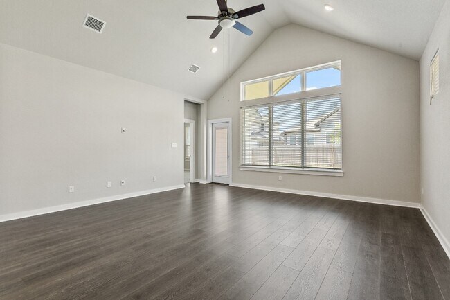 Building Photo - 216 Upland Dr