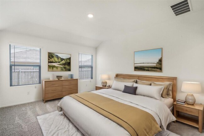 Building Photo - 175 Silver Springs Bend