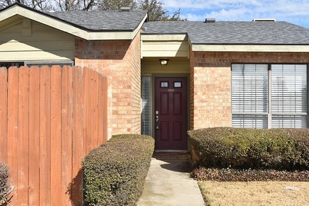 Foto del edificio - 2018 Cottage Oak Ln
