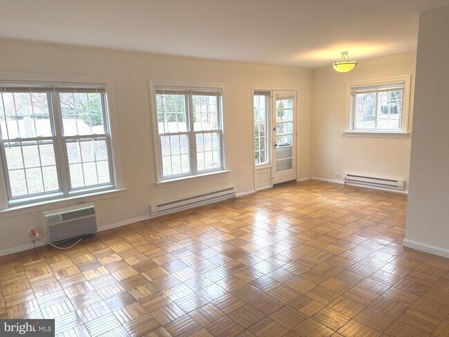 Foto del edificio - 3314 Coryell Ln