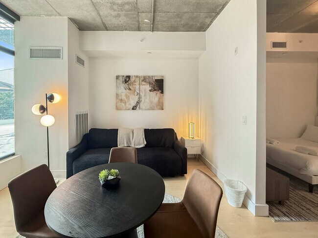 Foto del edificio - 1247 N 2nd St