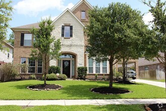 Building Photo - 20419 Windrose Bend Dr