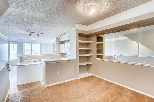 Foto del edificio - Spacious 2-Bedroom, 2-Bath Condo with Community Gym  in Superior