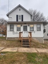 Building Photo - 229 Lindale Ave