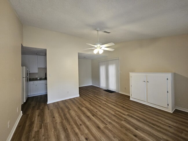 Building Photo - "Charming 2-Bed, 2-Bath Condo with Granite Elegance in Cantonment!"