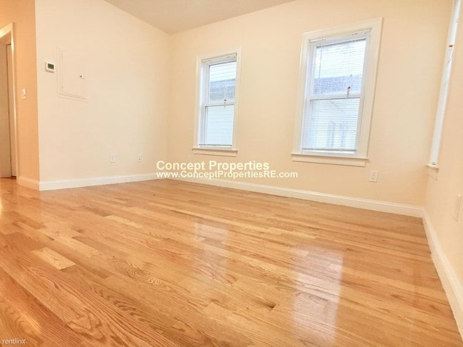 Foto del edificio - 4 br, 2 bath  - 14 Flint St # 1A