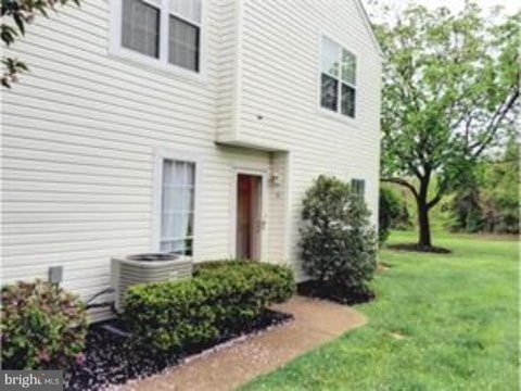 Photo - 39 Banbury Ct Townhome