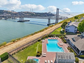 Building Photo - 1201 Glen Cove Pkwy