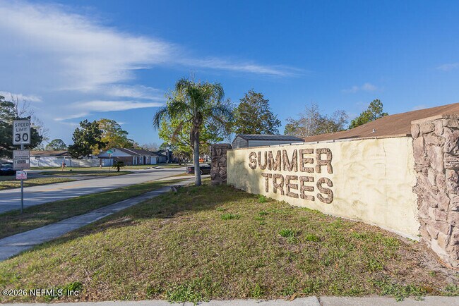 Foto del edificio - 2465 Wattle Tree Rd W