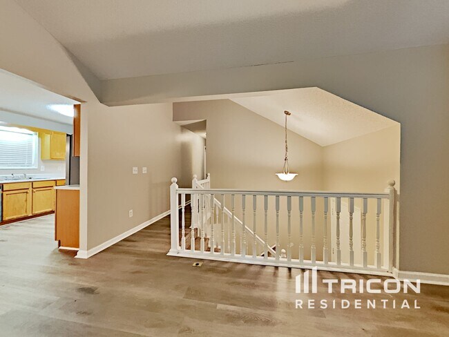 Building Photo - 112 Lofty Pine Ln