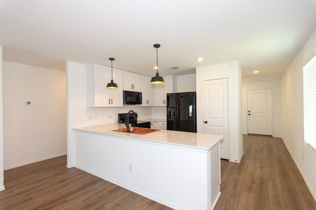 Building Photo - 548 Rancho Del Cielo Lp