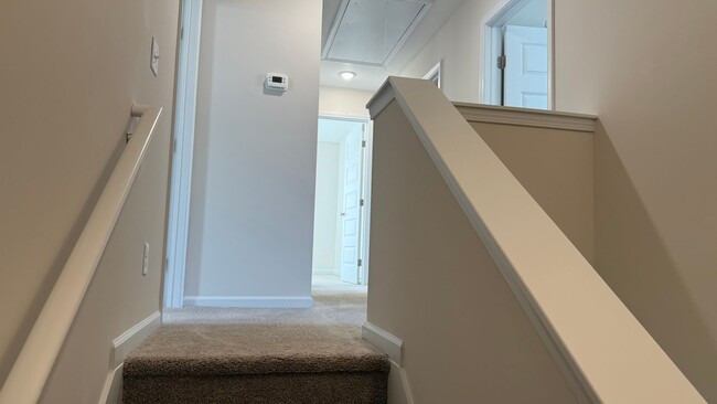 Building Photo - 71 Juniper Dr