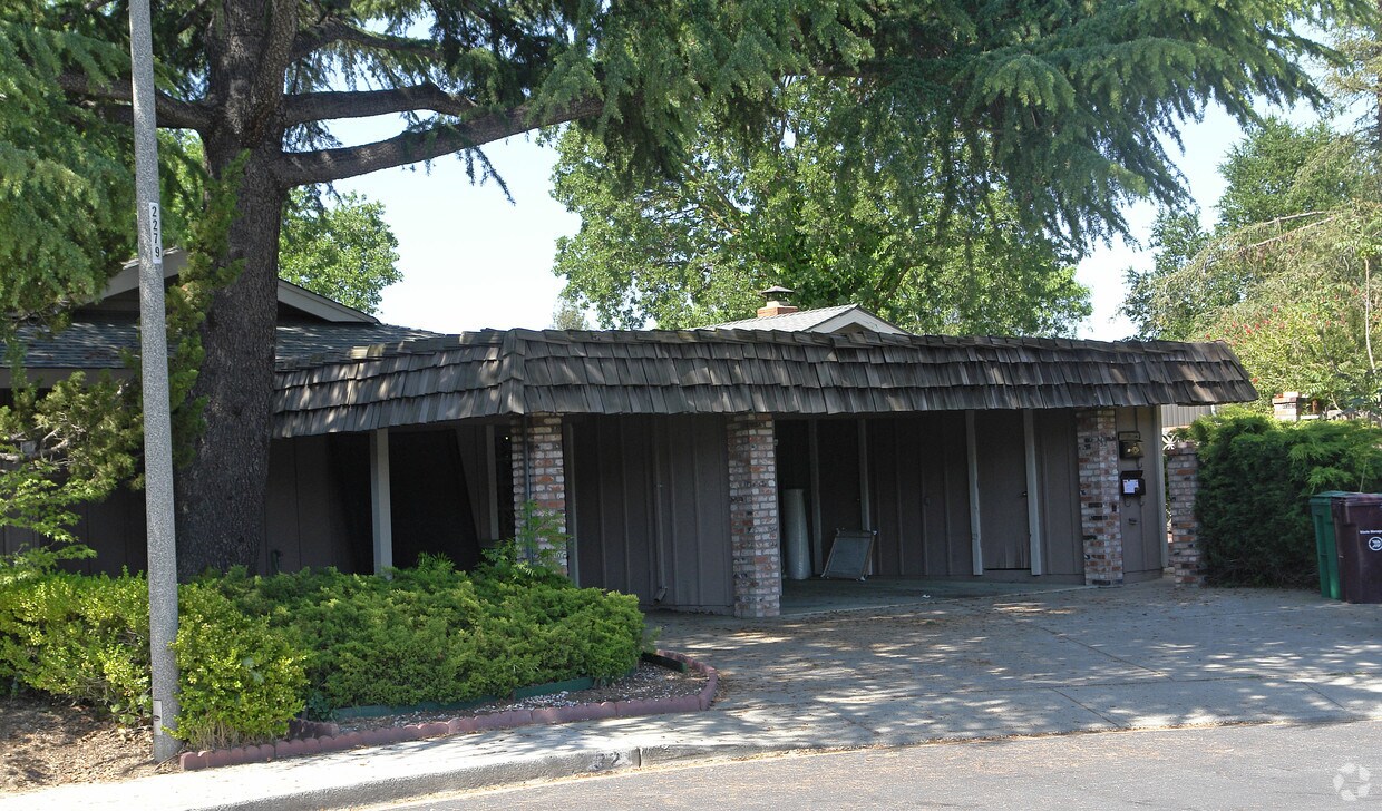 Building Photo - 30 Sutters Mill Ct