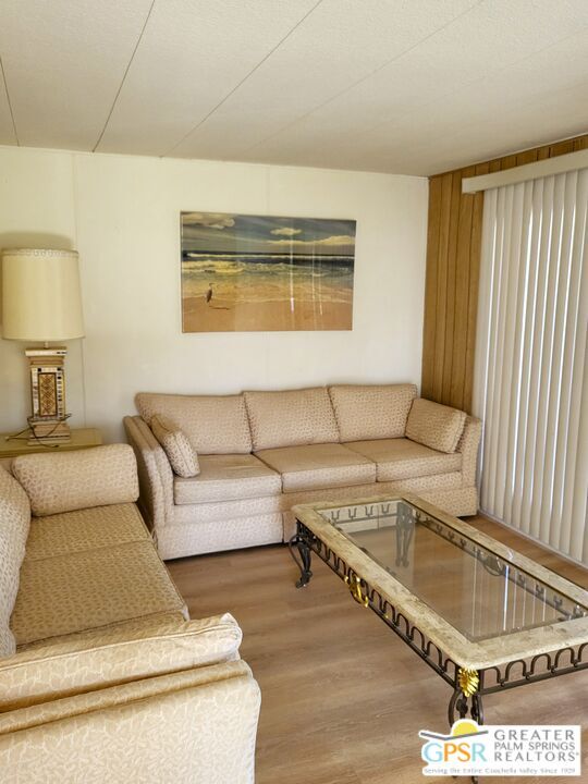 Foto del edificio - 69430 Fairway Rd