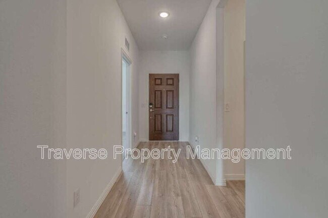 Building Photo - 316 Rangars Ridge Pl