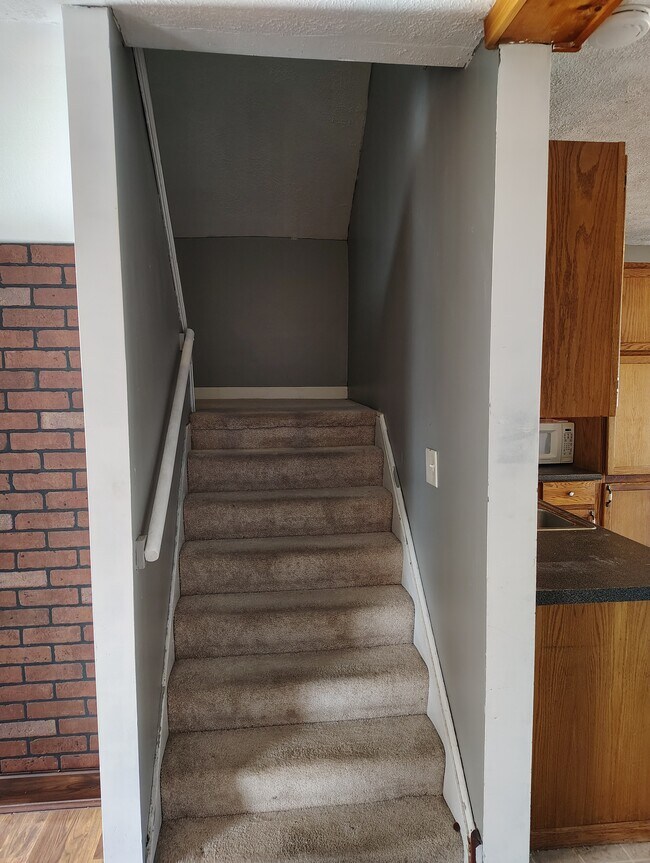 Foto del edificio - 337 1/2 W South St