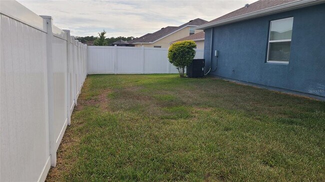 Building Photo - 5056 Suncatcher Dr