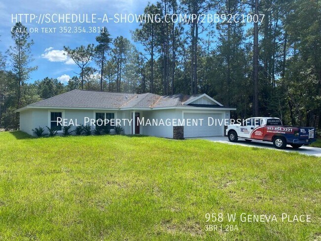 Building Photo - Citrus Springs 3 bedroom 2 bath 2 car gara...