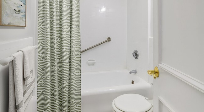 Foto del edificio - Master Room & Ensuite Bath - Pelham Hall