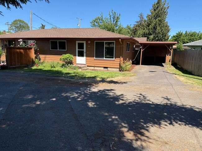 1-bdroom, 1-bathroom duplex near Marie Jacob's Park! - 1-bdroom, 1-bathroom duplex near Marie Jacob's Park! House