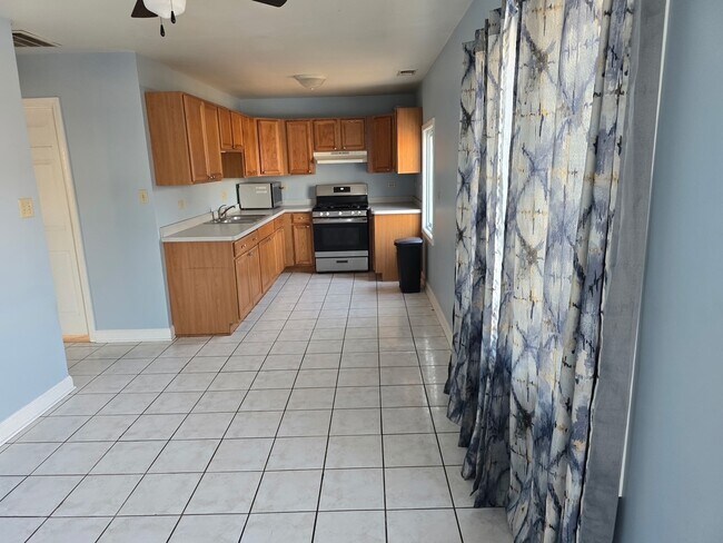 Foto del edificio - 19 E Romeo Rd