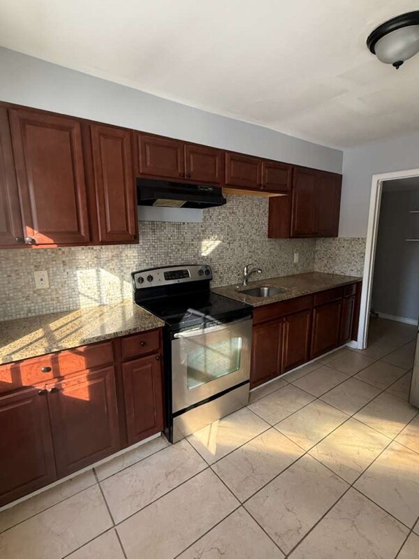 Foto del edificio - 1439 Charlestown Dr