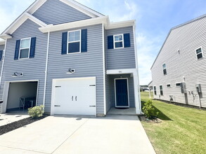 Building Photo - 551 Seaborn Cir