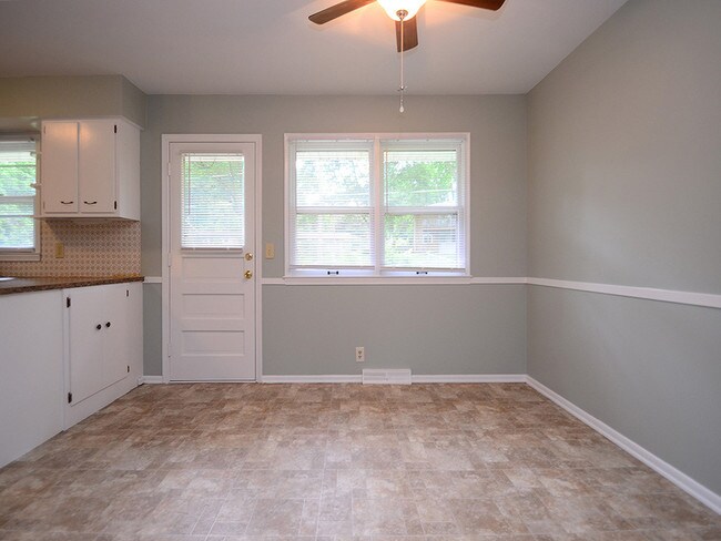 Foto del edificio - 2662 N 96th St