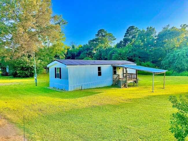 Foto del edificio - 6068 Old Mooringsport Rd
