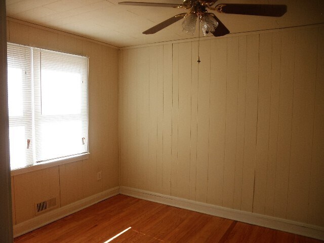 Foto del edificio - 1725 White Oak Ave
