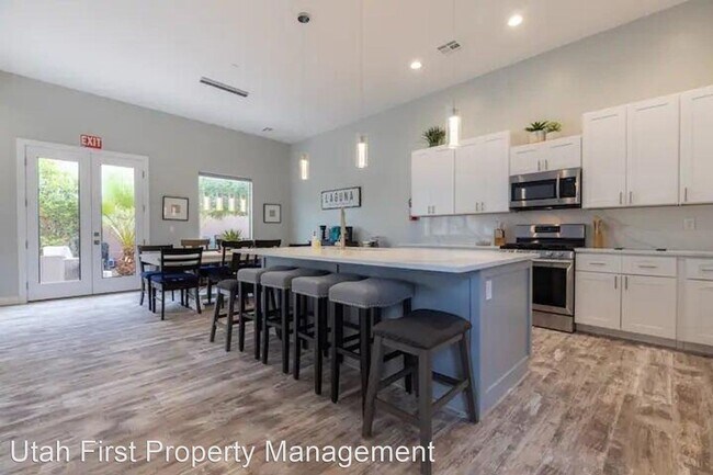 Foto del edificio - 4 br, 5 bath House - 3271 Retreat Drive