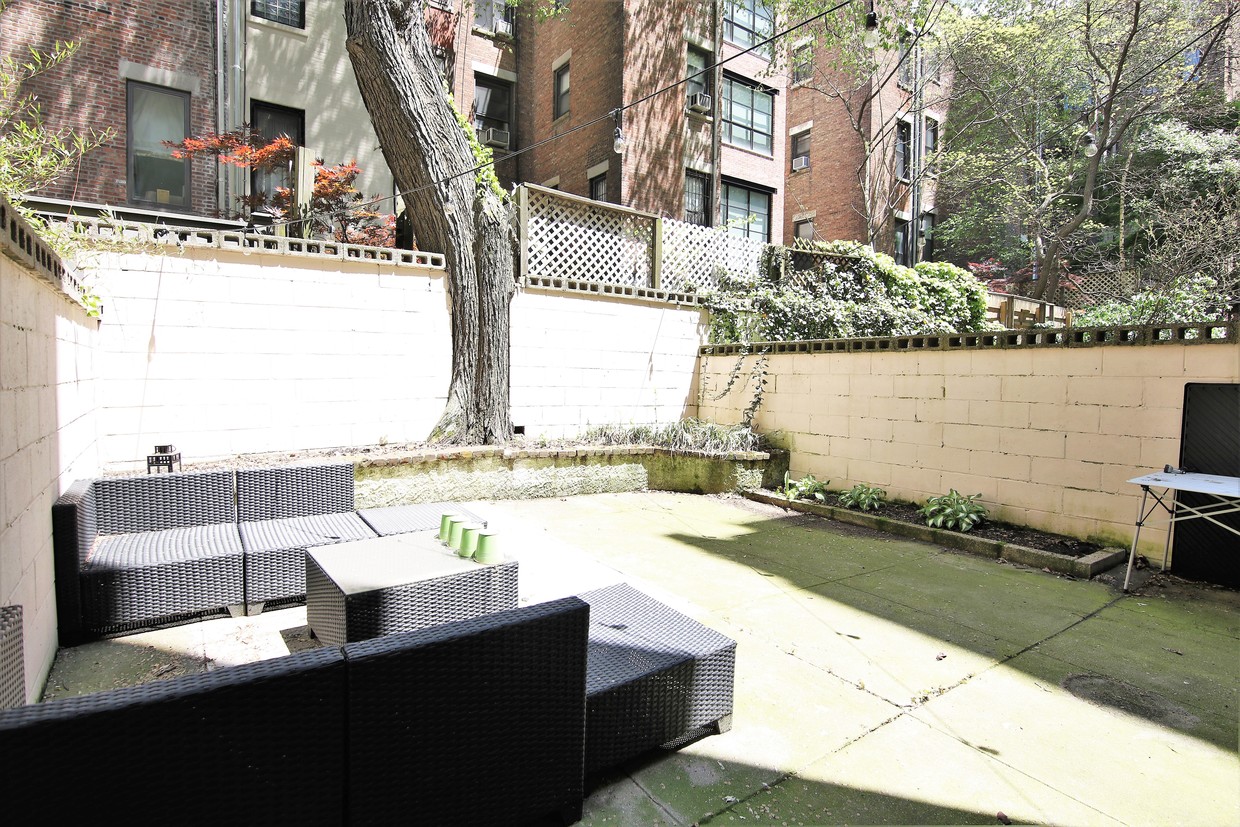 Foto principal - 317 W 100th St