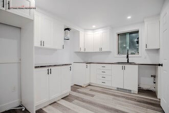 Building Photo - 125 Rue de Vimy