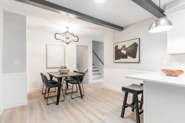 Foto del edificio - 9919 brookside