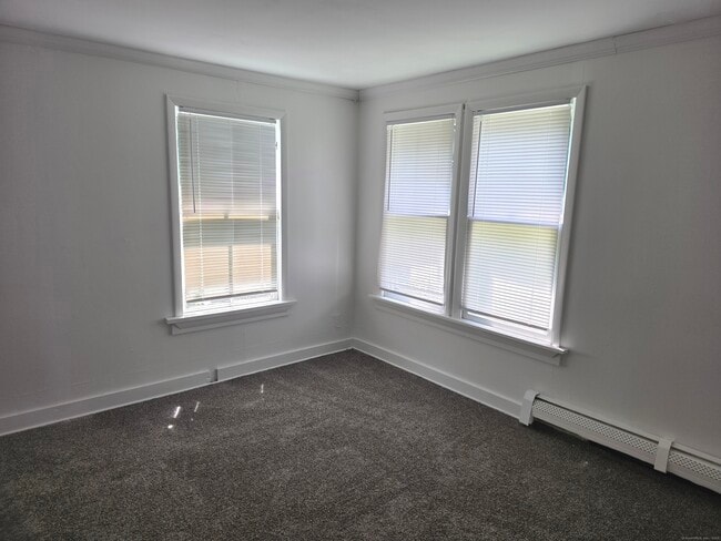 Building Photo - 302 Hazard Ave