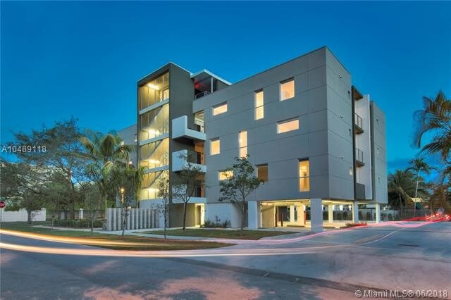 Building Photo - 5710 SW 62nd St