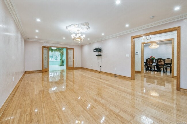 Building Photo - 111 81st Ave