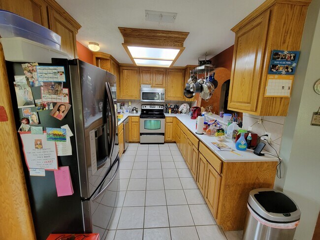 Foto del edificio - 4800 Red Rock Rd