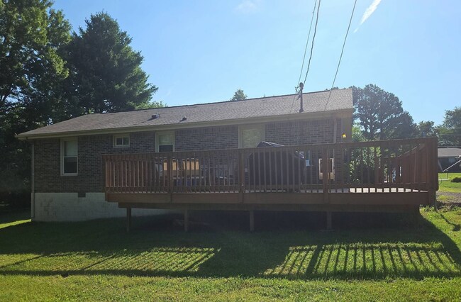 Foto del edificio - 3104 Spring Creek Ct