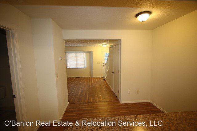 Building Photo - 3 br, 1.5 bath House - 1701 Russian Jack D...