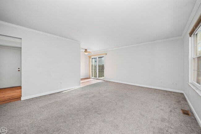 Foto del edificio - 24692 N Meadow Dr