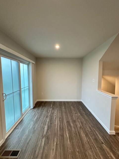 Foto del edificio - 424 Sitka Spruce Ln