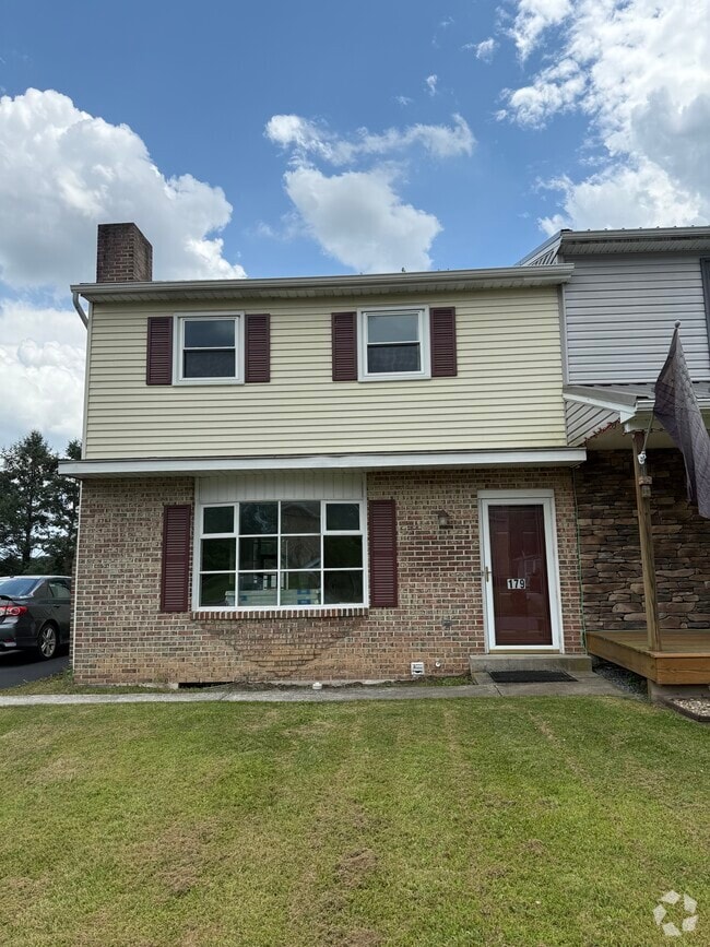 Building Photo - 179 Faith Cir