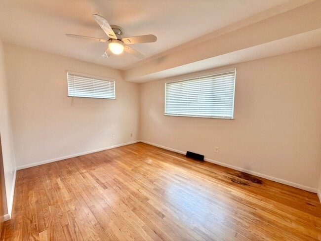 Building Photo - 7860 Sequoia Ct