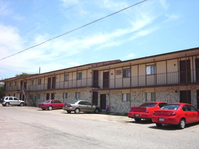 Building Photo - Mulford Terrace