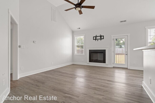 Foto del edificio - 3 br, 2 bath House - 708 Jasmine Lane